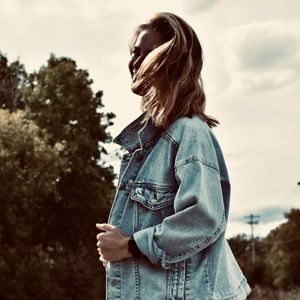 Meet your Posher, Logan